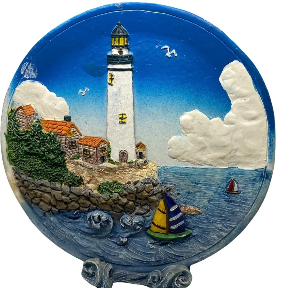 K's Collection Decorative/ Collectible Lighthouse plates on stand (4 1/2” dia.)